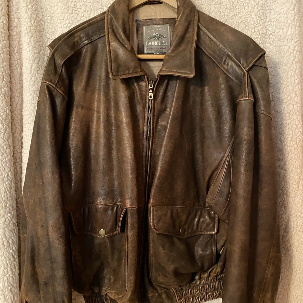 Leather bomber